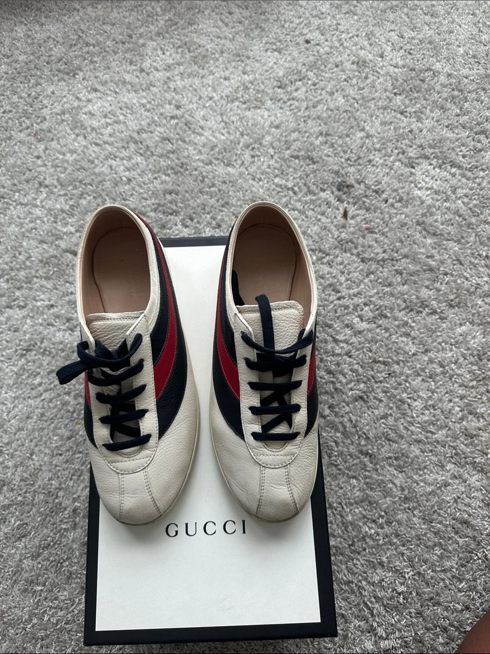 Gucci Men’s Cream Leather Sneakers with Black & Red Stripes